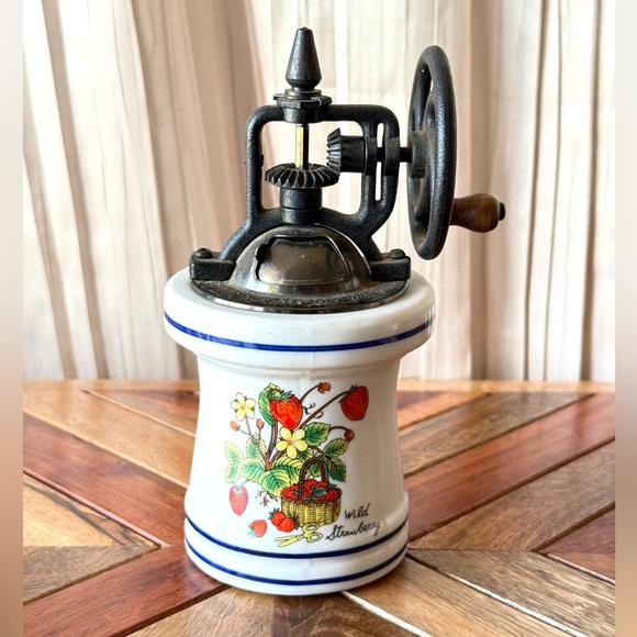 Other - Vintage 7” Ceramic Coffee Grinder Peppermill with Floral Design